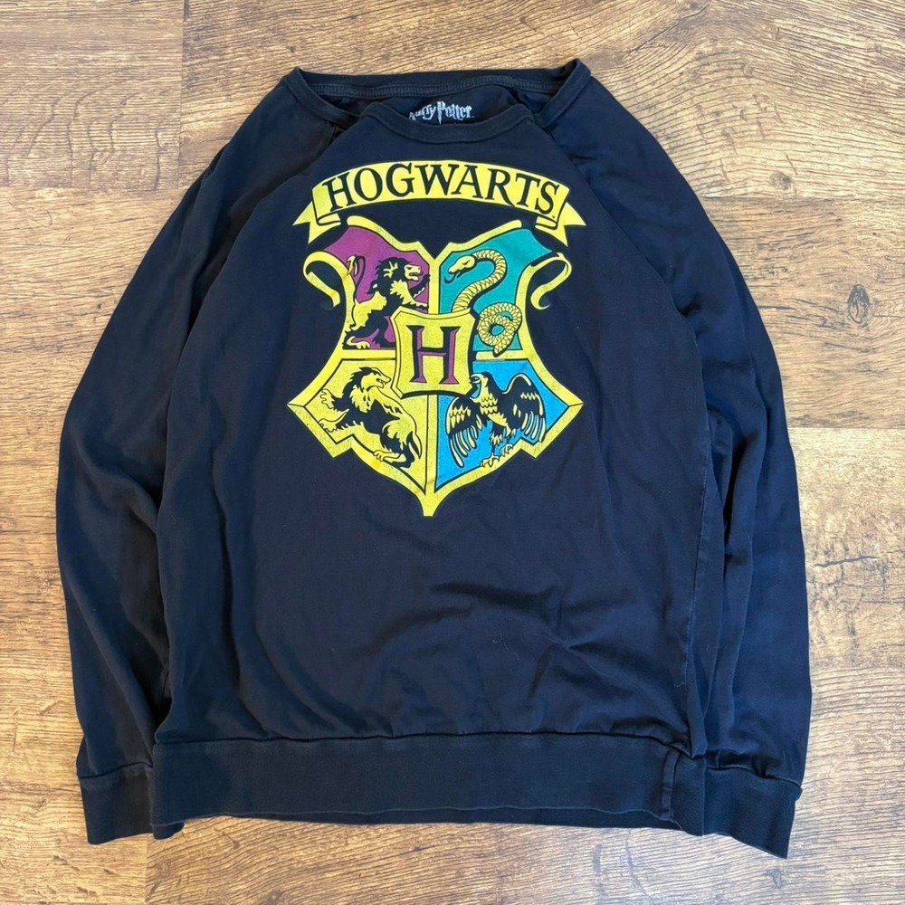 Harry Potter Hogwarts Crest Sweatshirt Black Long Sleeve Graphic Pullover Large